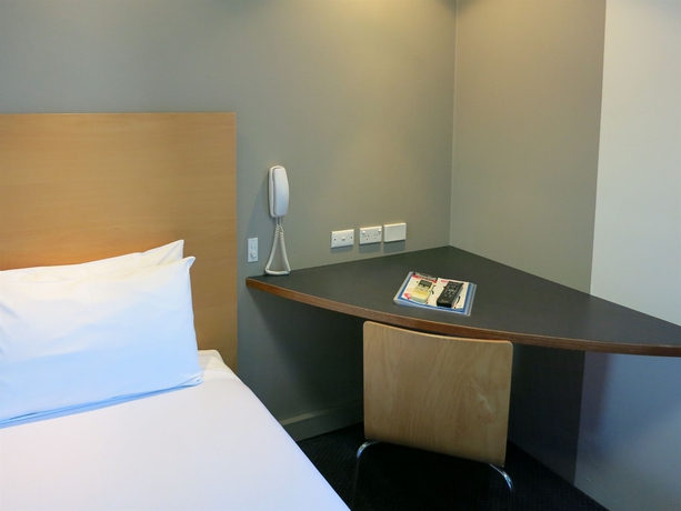 Imagen de la habitación del Hotel Oxford House. Foto 13