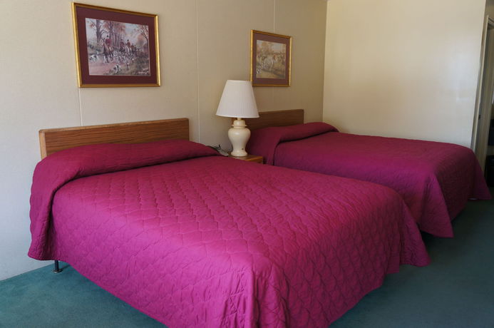 Imagen de los interiores del Hotel Oxford Inn Ozark. Foto 7