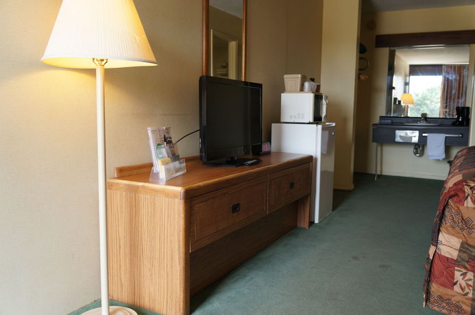 Imagen de los interiores del Hotel Oxford Inn Ozark. Foto 8