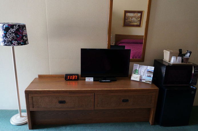 Imagen de los interiores del Hotel Oxford Inn Ozark. Foto 12