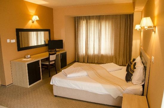 Imagen de la habitación del Hotel Oxford Inn and Suites. Foto 3