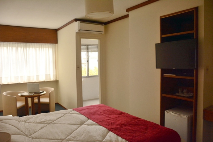 Imagen de la habitación del Hotel Oxford, Montevideo. Foto 6