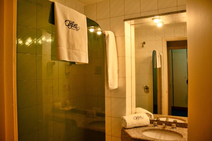 Imagen de la habitación del Hotel Oxford, Montevideo. Foto 9
