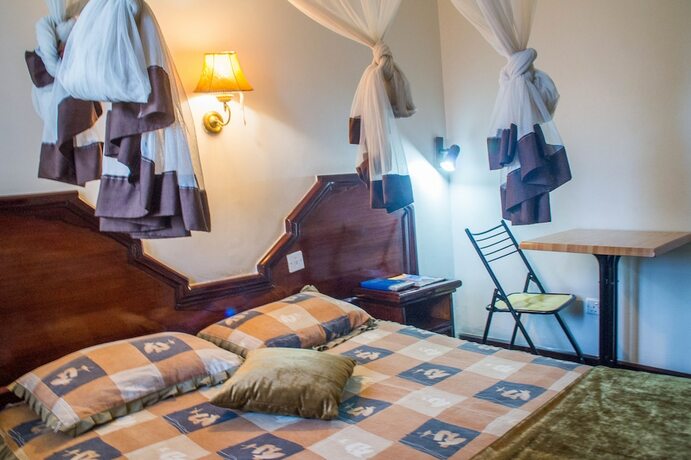 Imagen de la habitación del Hotel Oxford Royal. Foto 22