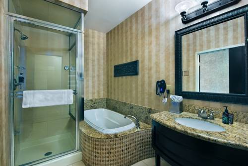 Imagen de la habitación del Hotel Oxford Suites Boise. Foto 9