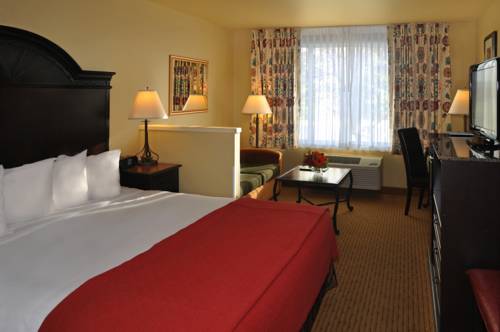 Imagen de la habitación del Hotel Oxford Suites Chico. Foto 3