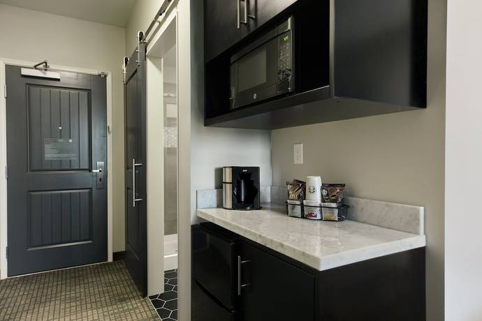 Imagen de la habitación del Hotel Oxford Suites Paso Robles. Foto 7