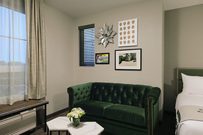 Imagen de la habitación del Hotel Oxford Suites Paso Robles. Foto 8