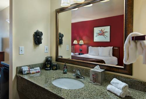 Imagen de la habitación del Hotel Oxford Suites Pendleton. Foto 14