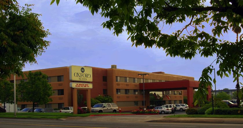 Imagen de la habitación del Hotel Oxford Suites Redding. Foto 10