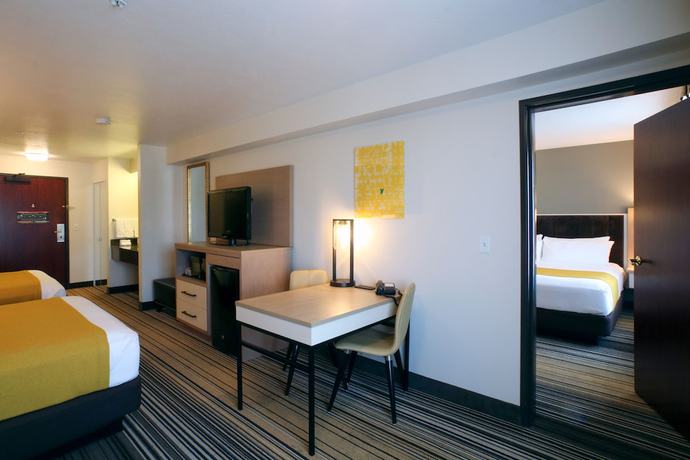 Imagen de la habitación del Hotel Oxford Suites Spokane Valley. Foto 8