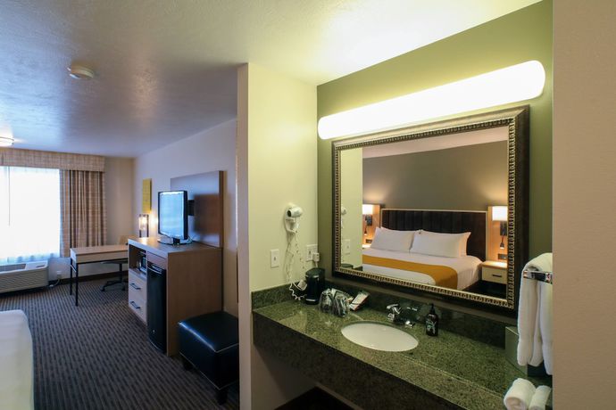 Imagen de la habitación del Hotel Oxford Suites Spokane Valley. Foto 17