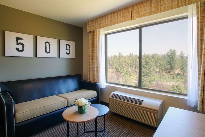 Imagen de la habitación del Hotel Oxford Suites Spokane Valley. Foto 18