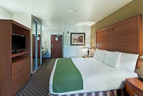 Imagen de la habitación del Hotel Oxford Suites Yakima. Foto 8