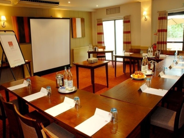 Imagen general del Hotel Oxford Witney. Foto 4