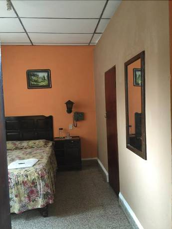 Imagen de la habitación del Hotel Oxib Peck. Foto 8