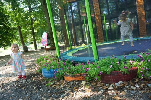 Imagen general del Hotel Oxig&eacute;n Family Noszvaj. Foto 3