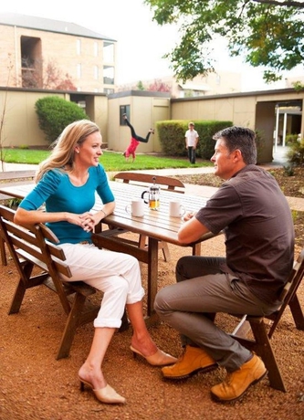 Imagen de los exteriores del Hotel Oxley Court Serviced Apartments. Foto 15