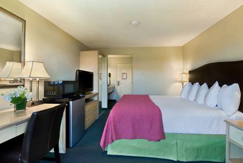 Imagen de la habitación del Hotel Oxnard Inn Lancaster. Foto 5
