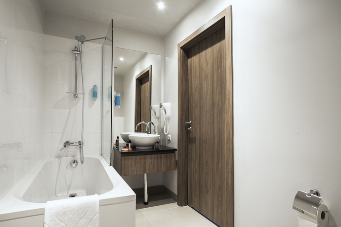 Imagen de la habitación del Hotel Oxygen Residence. Foto 8