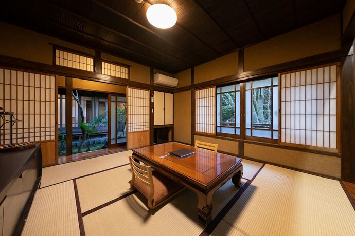 Imagen de la habitación del Hotel Oyado Nihon No Ashitaba. Foto 26