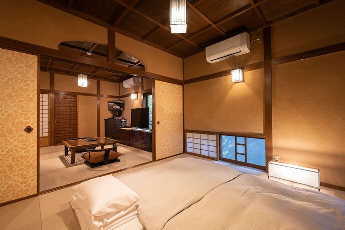 Imagen de la habitación del Hotel Oyado Nihon No Ashitaba. Foto 27