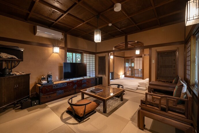 Imagen de la habitación del Hotel Oyado Nihon No Ashitaba. Foto 28