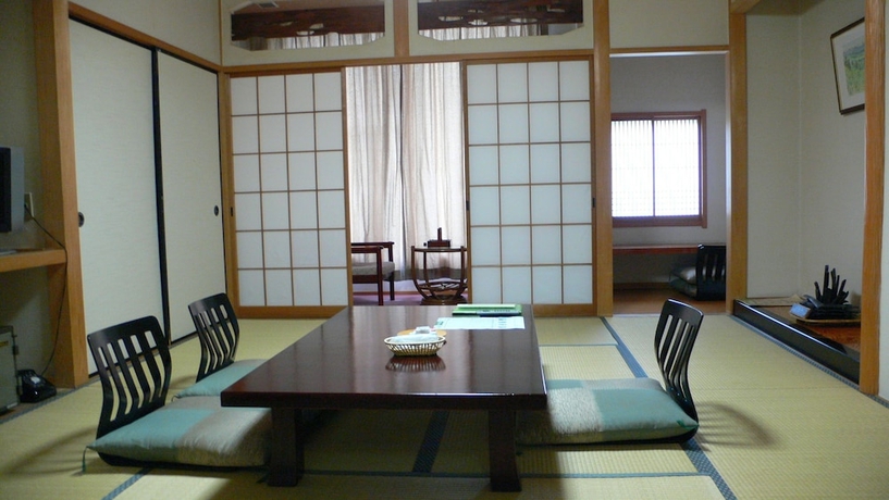 Imagen de la habitación del Hotel Oyado Sansui. Foto 10