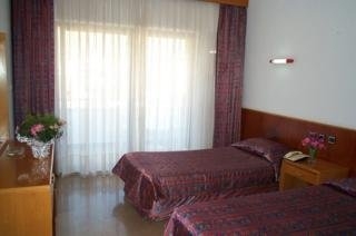 Imagen de la habitación del Hotel Oylum Park. Foto 4