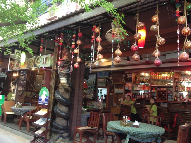 Imagen del bar/restaurante del Hotel Oyo 1007 Vech Guesthouse. Foto 4