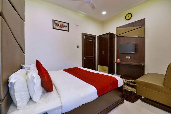 Imagen de la habitación del Hotel Oyo 10125 Anandam. Foto 6
