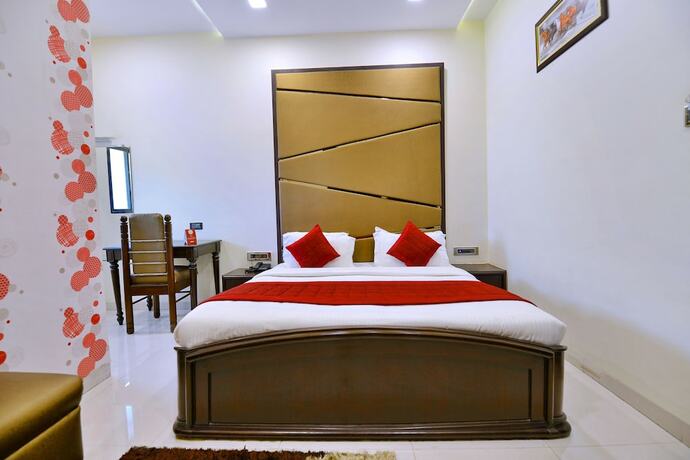 Imagen de la habitación del Hotel Oyo 10125 Anandam. Foto 8