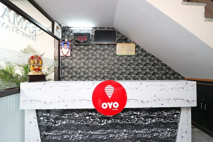 Imagen de los interiores del Hotel Oyo 10133 Rama Grand Hs. Foto 17