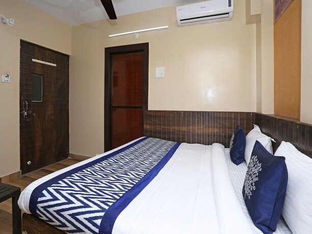 Imagen de la habitación del Hotel Oyo 10137 Vaishnavi. Foto 6