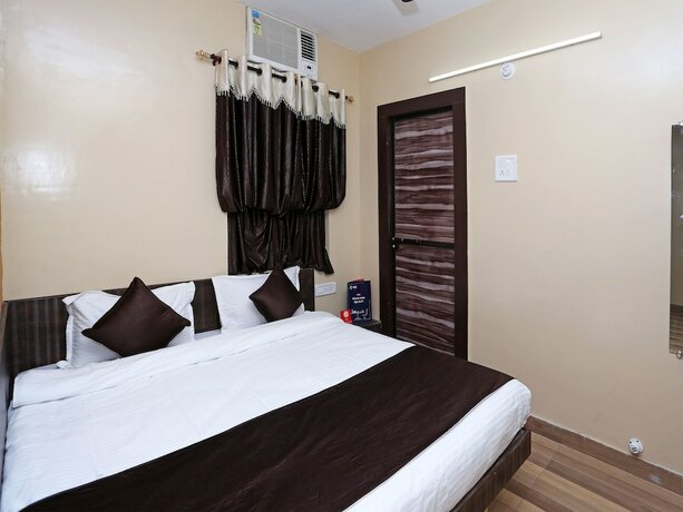 Imagen de la habitación del Hotel Oyo 10137 Vaishnavi. Foto 16