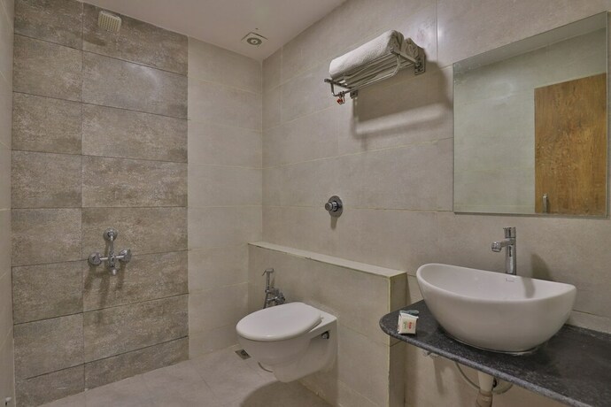 Imagen de la habitación del Hotel Oyo 10265 Galaxy. Foto 9