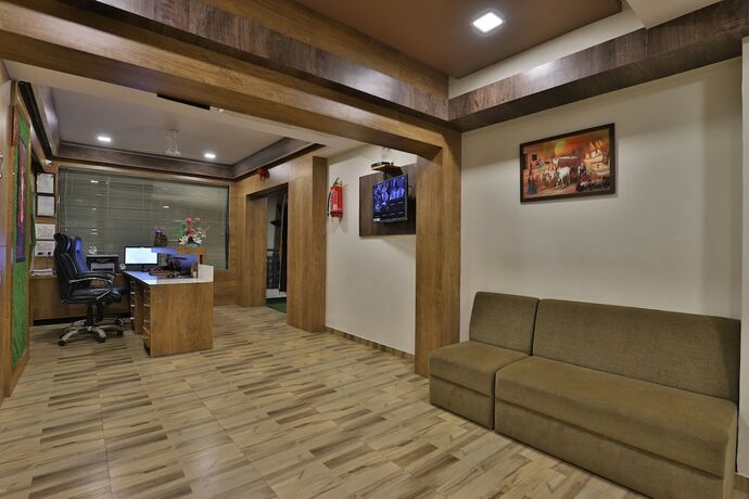 Imagen de los interiores del Hotel Oyo 10265 Galaxy. Foto 17