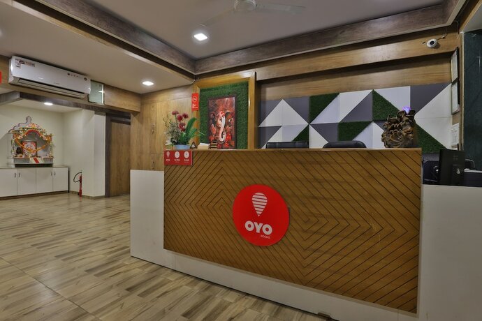 Imagen de los interiores del Hotel Oyo 10265 Galaxy. Foto 19