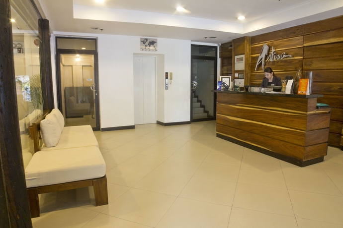 Imagen de los interiores del Hotel Oyo 103 Artina Suites. Foto 12
