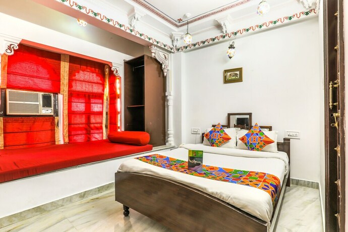 Imagen de la habitación del Hotel Oyo 10319 Pichola Haveli. Foto 14