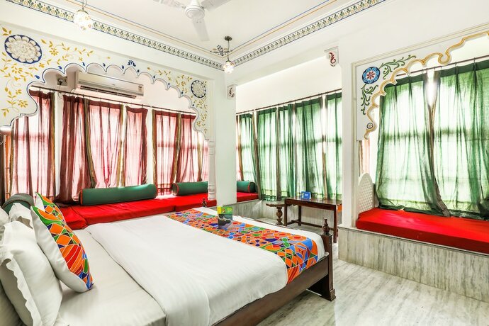 Imagen de la habitación del Hotel Oyo 10319 Pichola Haveli. Foto 25