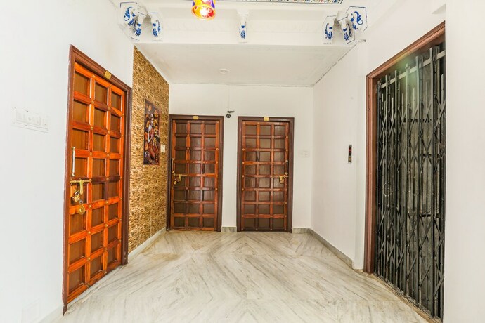 Imagen de los interiores del Hotel Oyo 10319 Pichola Haveli. Foto 33