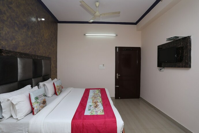 Imagen de la habitación del Hotel Oyo 10347 Deepak. Foto 8