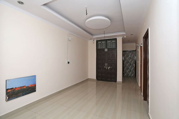 Imagen de los interiores del Hotel Oyo 10347 Deepak. Foto 18