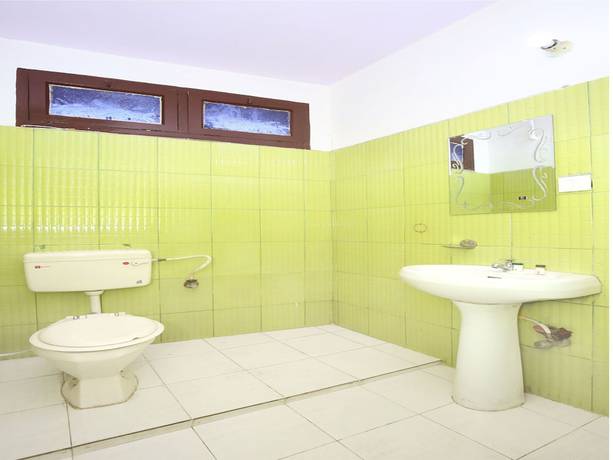 Imagen de la habitación del Hotel Oyo 10376 Golden Inn. Foto 15