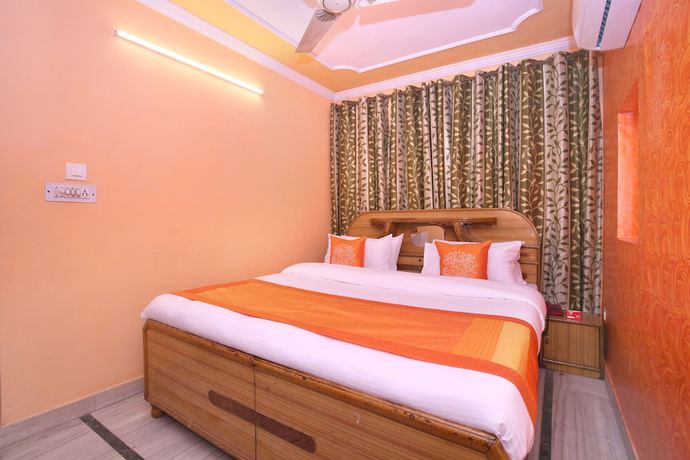 Imagen de la habitación del Hotel Oyo 10384 Rajesh Palace. Foto 3
