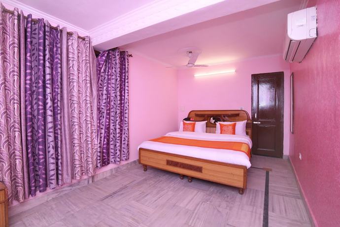 Imagen de la habitación del Hotel Oyo 10384 Rajesh Palace. Foto 9