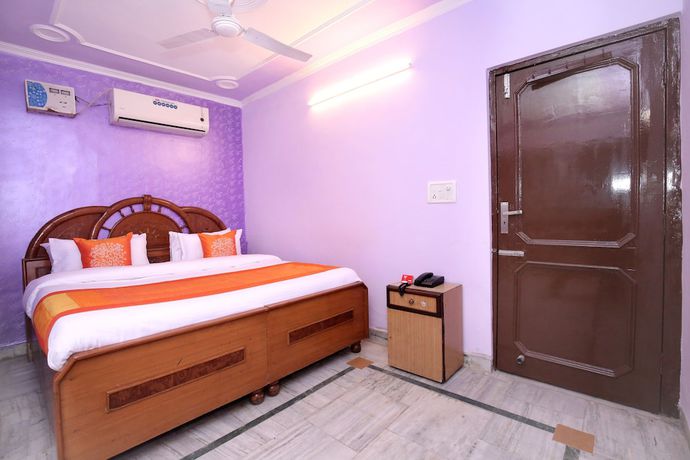 Imagen de la habitación del Hotel Oyo 10384 Rajesh Palace. Foto 11