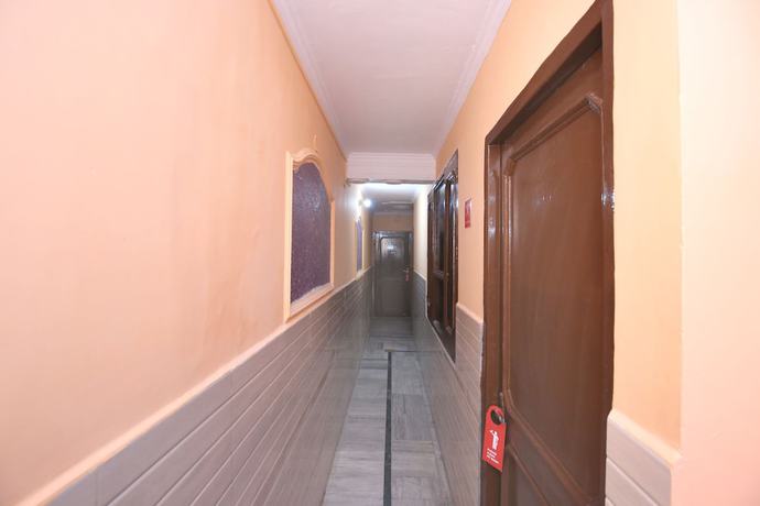 Imagen de los interiores del Hotel Oyo 10384 Rajesh Palace. Foto 20