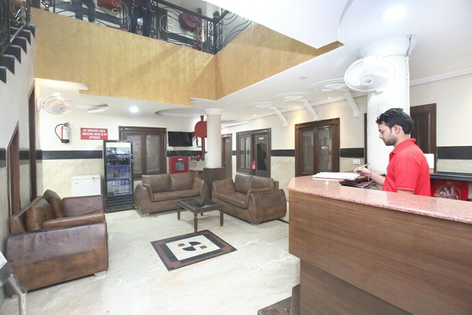 Imagen de los interiores del Hotel Oyo 10386 Jimmy. Foto 16